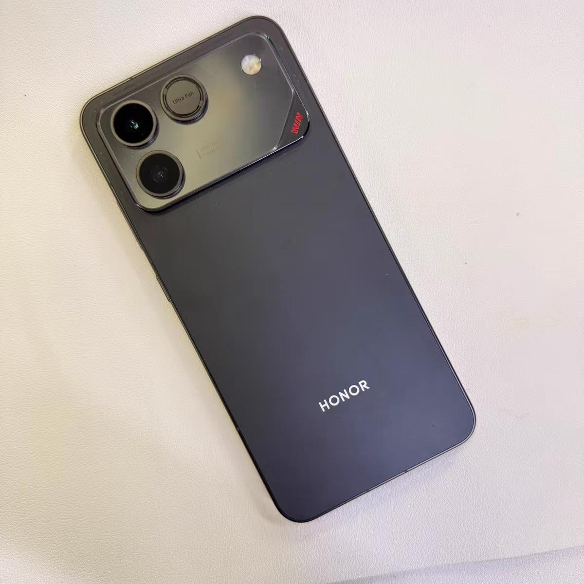 二选一必坑？2000档荣耀两台神机，90%的人不知怎么选！荣耀WINRT