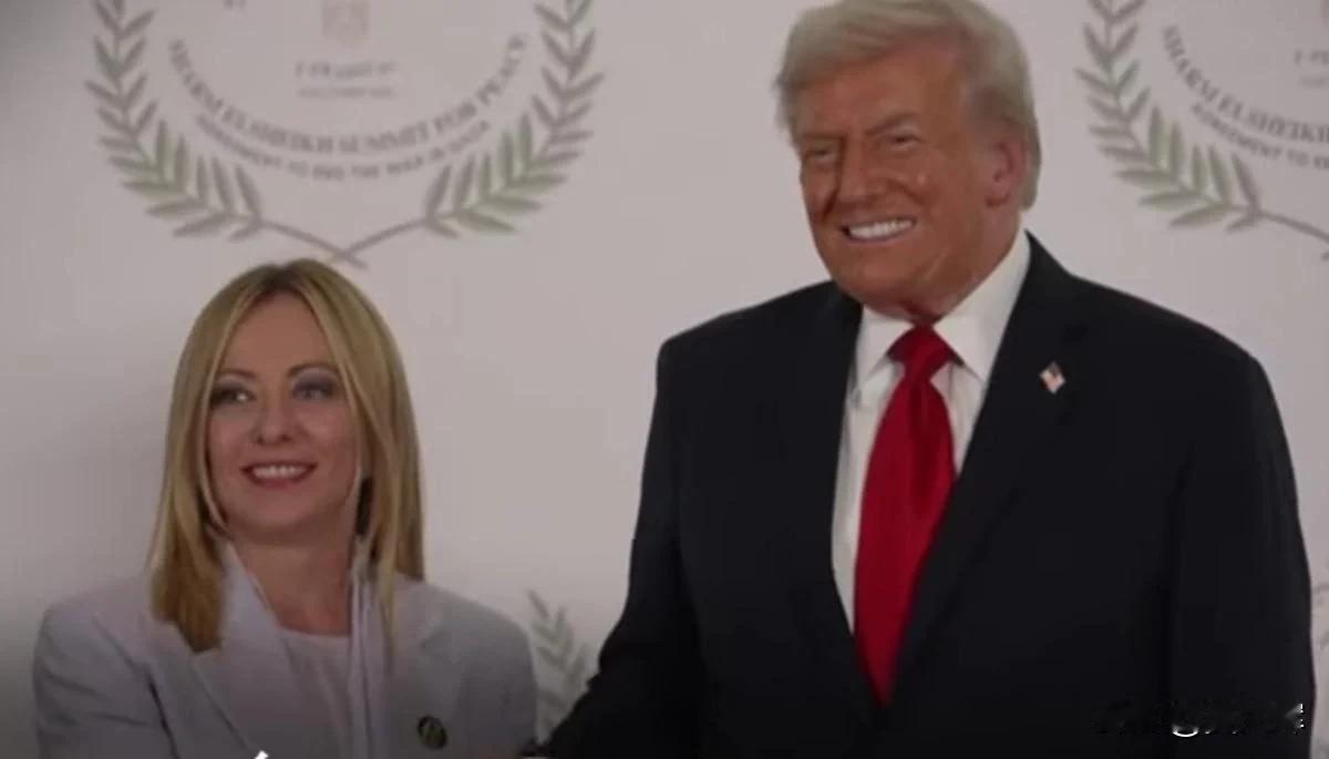 【美国暂停与英国的“技术繁荣协定”实施】12月16日，英国《金融时报》报道