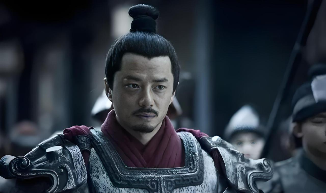 韩信当楚王时，有人向刘邦告韩信谋反，因为钟离昧逃到韩信那里。刘邦传话韩信把钟离昧