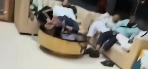 印度人在广州宁愿睡沙发,也不消费住宿。其实不仅仅是不住宿,也不买水和食物,就是