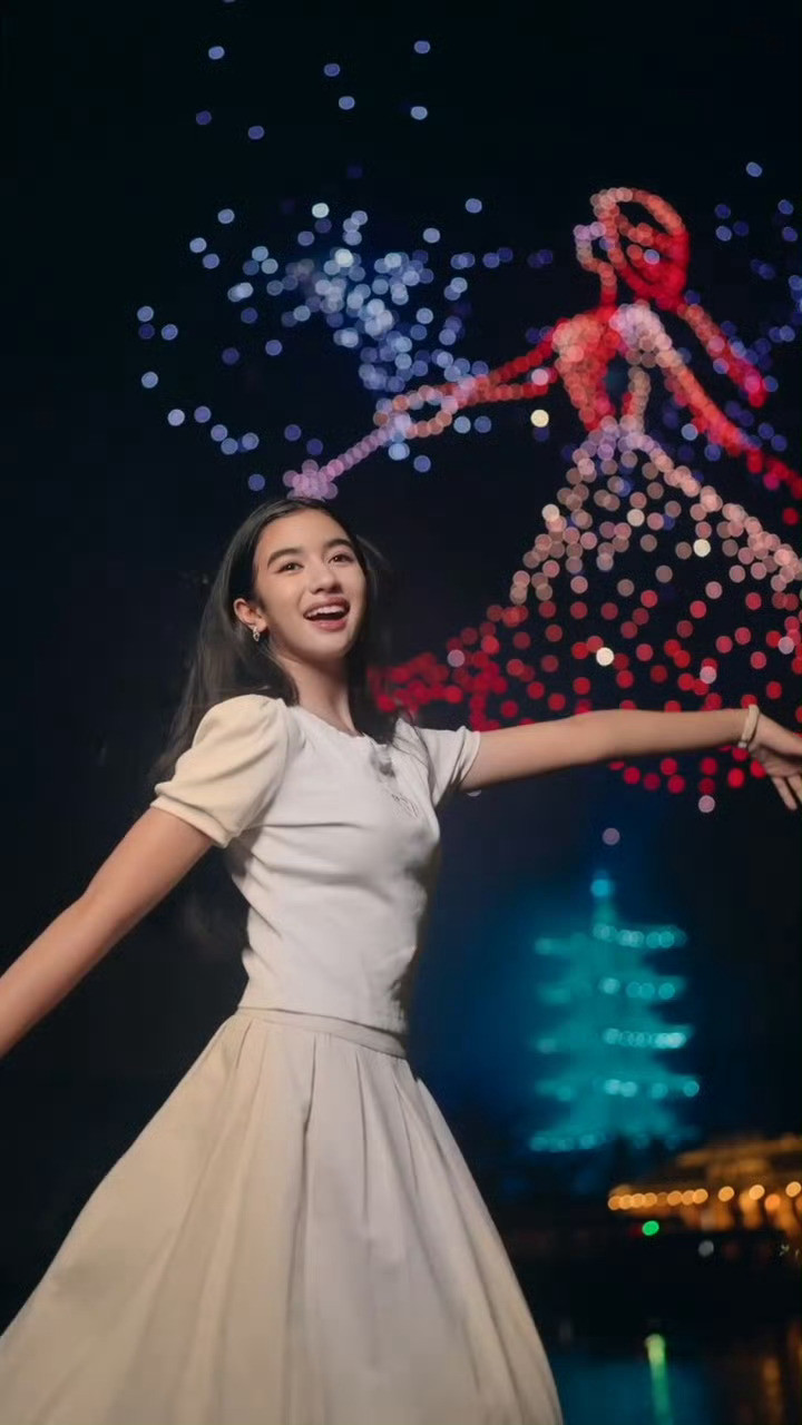起猛了央妈竟然请来了真公主真好啊，不愧是央妈，请来了真公主！玩的开心，吃的开心