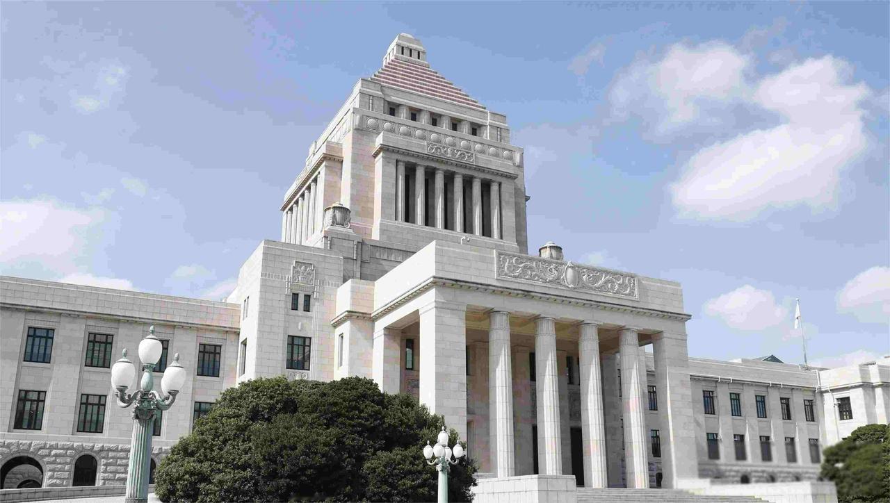 高市被喊辞职，日媒预言悲剧结局，中方下重手，直接打向日本七寸最近高市早苗的一连