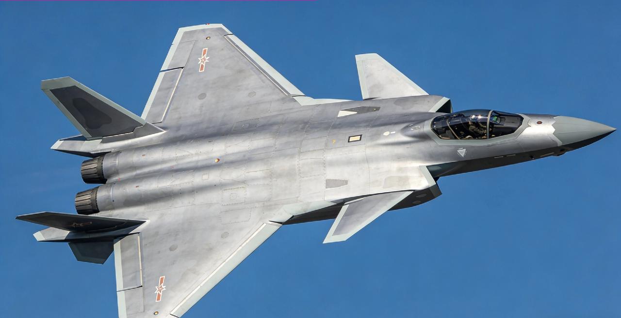 歼-36作战半径4000公里？专家辨析近期，网络上出现“歼-36作战半径达