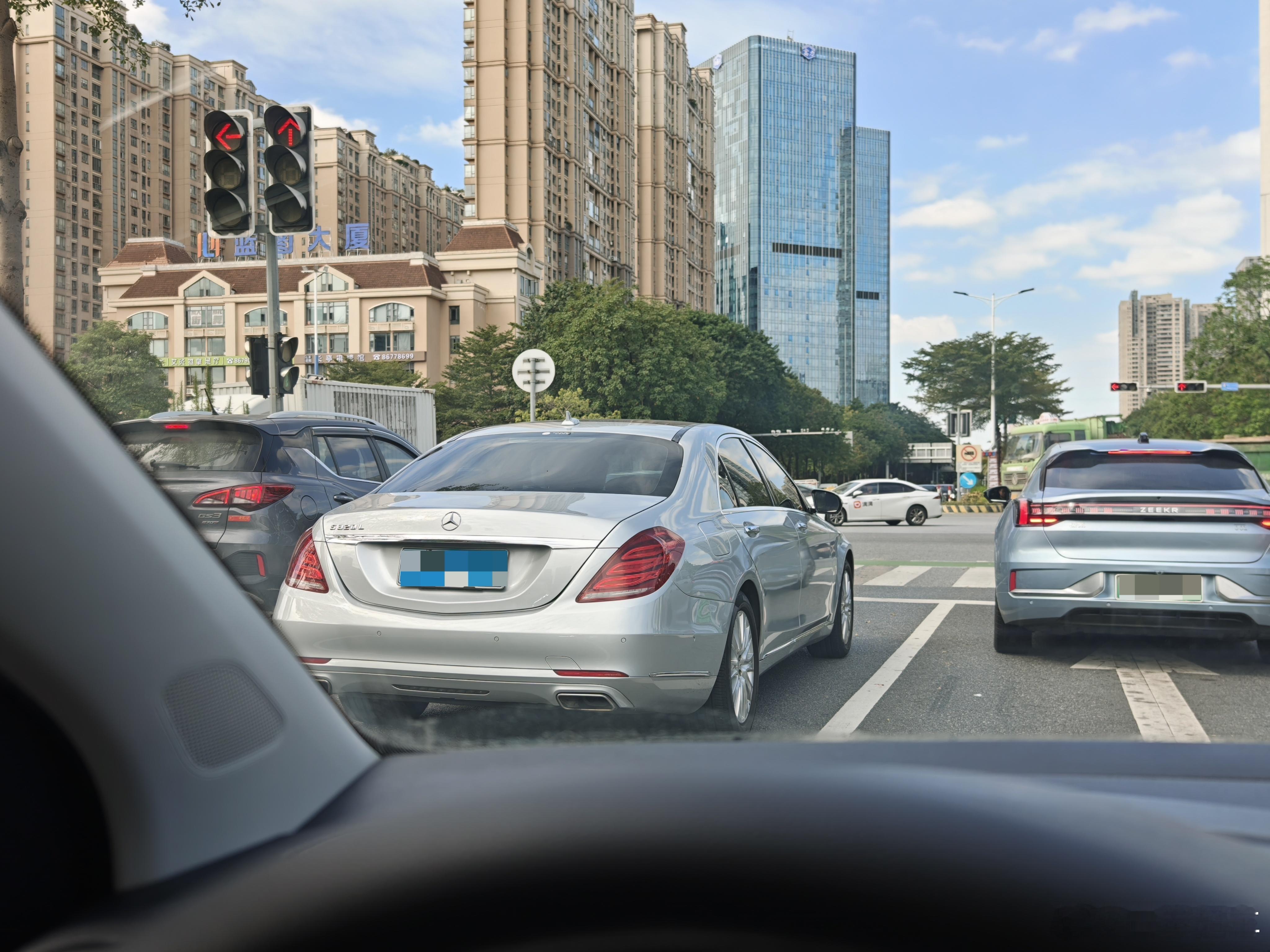 银色的w222实在太好了