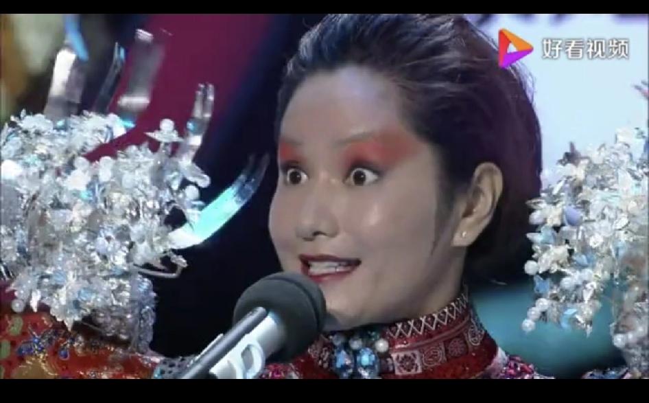 哈哈哈，原来瞿颖不是老了才搞笑的，不是遇到papi酱才搞笑的，她一直是个搞笑女神