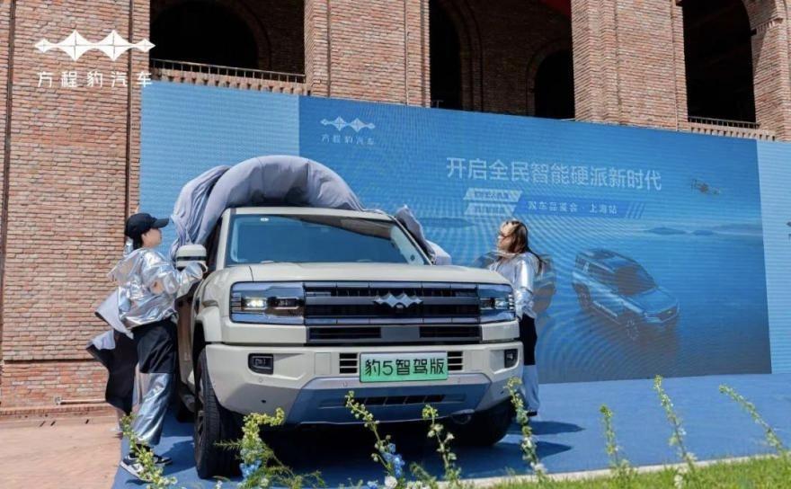 过去咱们普通人买车，尤其是家庭用车，脑子里想的无非是那几个老牌子，比如德系的、日