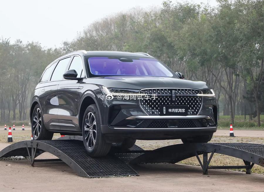 林肯航海家的新车试驾！！！难道是要走大维特拉的独特路线吗？？？这和林肯的市场定位