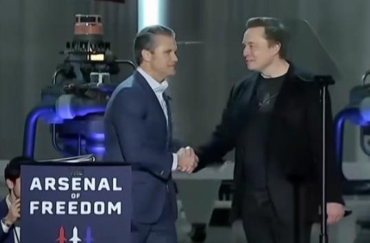 美国明牌了！特斯拉汽车使用的AI系统，将被接入美军军用网络 美国这是彻底不装