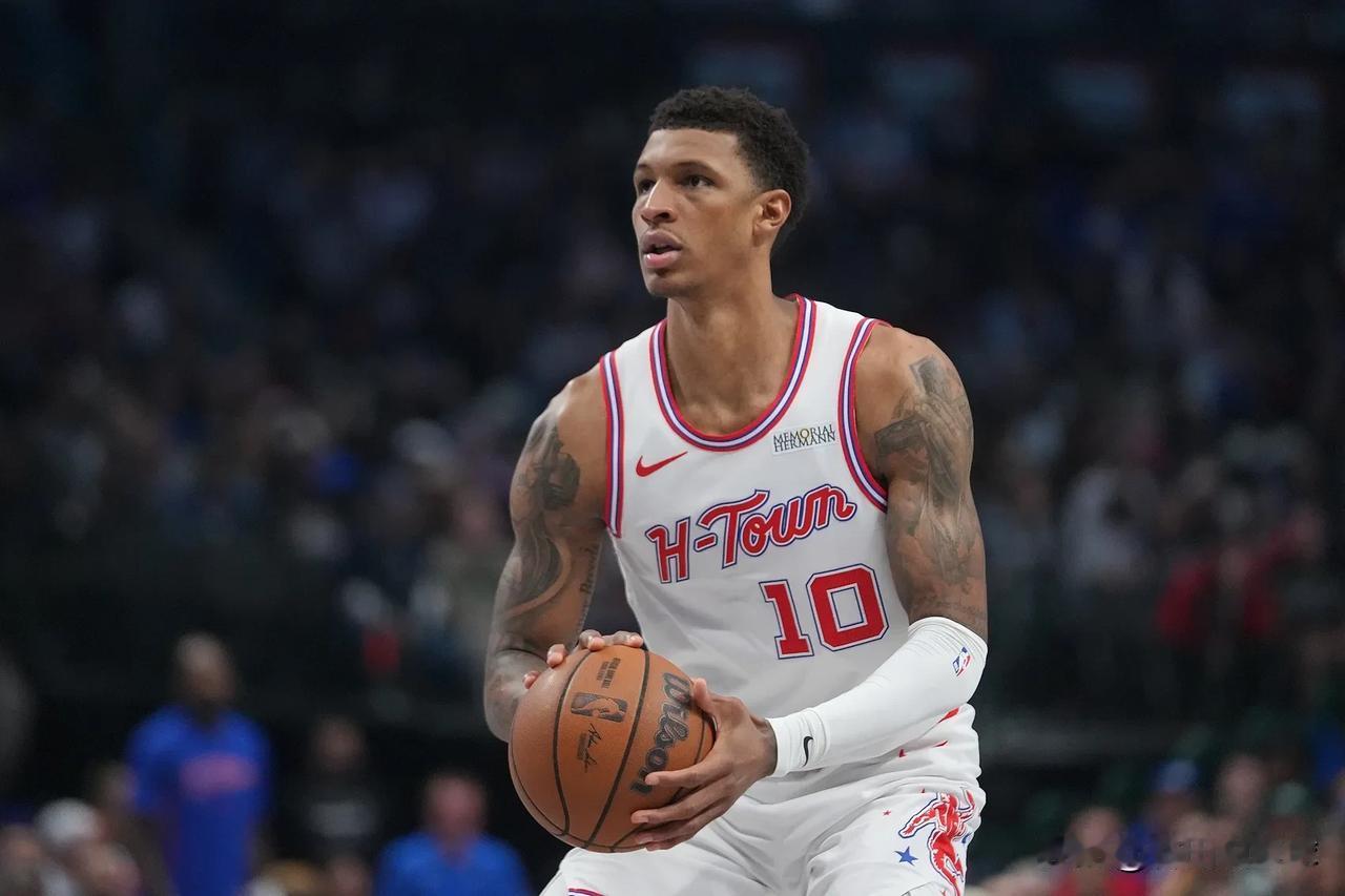 今天火箭队经过四节苦战，最终110-105力克森林狼队，重回西部第五名。本场比赛