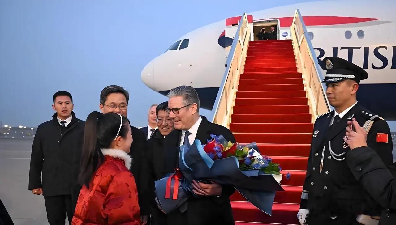 美媒：这次访华，才知道中国有多先进！最直观的冲击，肯定是基建和交通。代表团里