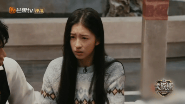 大侦探NPC颜值大侦探谁懂啊！这季的NPC一个比一个绝，甄行长是复古画报里走出