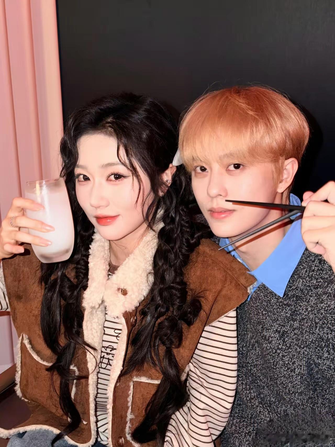 岳雨婷被骂上热搜，归根结底还是因为她的人设太矛盾了。标榜自己是大女主，却急着跟刘