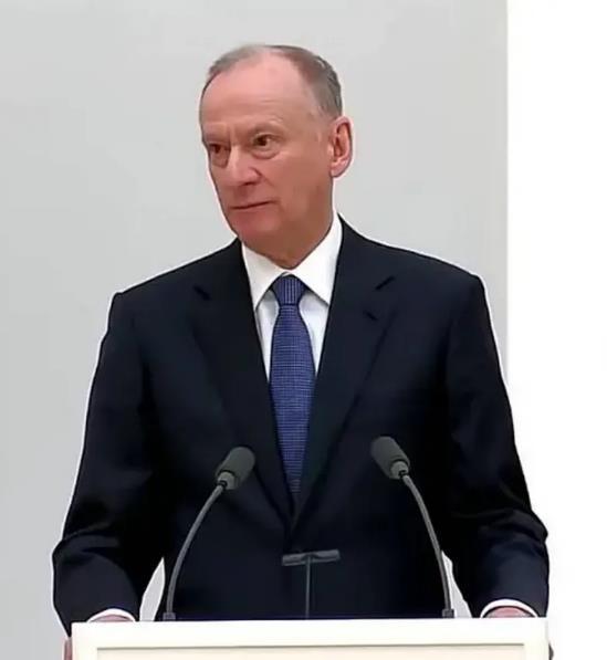俄罗斯总统助理尼古拉·帕特鲁舍夫称波兰外交部长拉多斯瓦夫·西科尔斯基是个业余人士