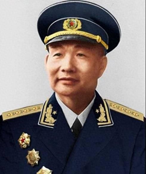 毛主席逝世后，李银桥亲自找到海军司令，称主席曾经生前特意留下了一封信要交给你！