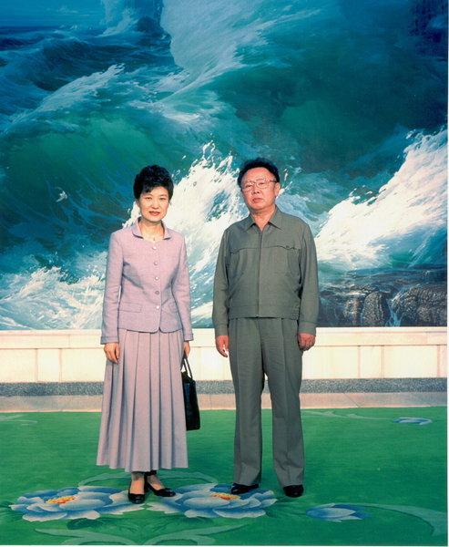 世界各国的五对水火不容的死对头，各个都想置对方于死地在这个世界上，有些国家