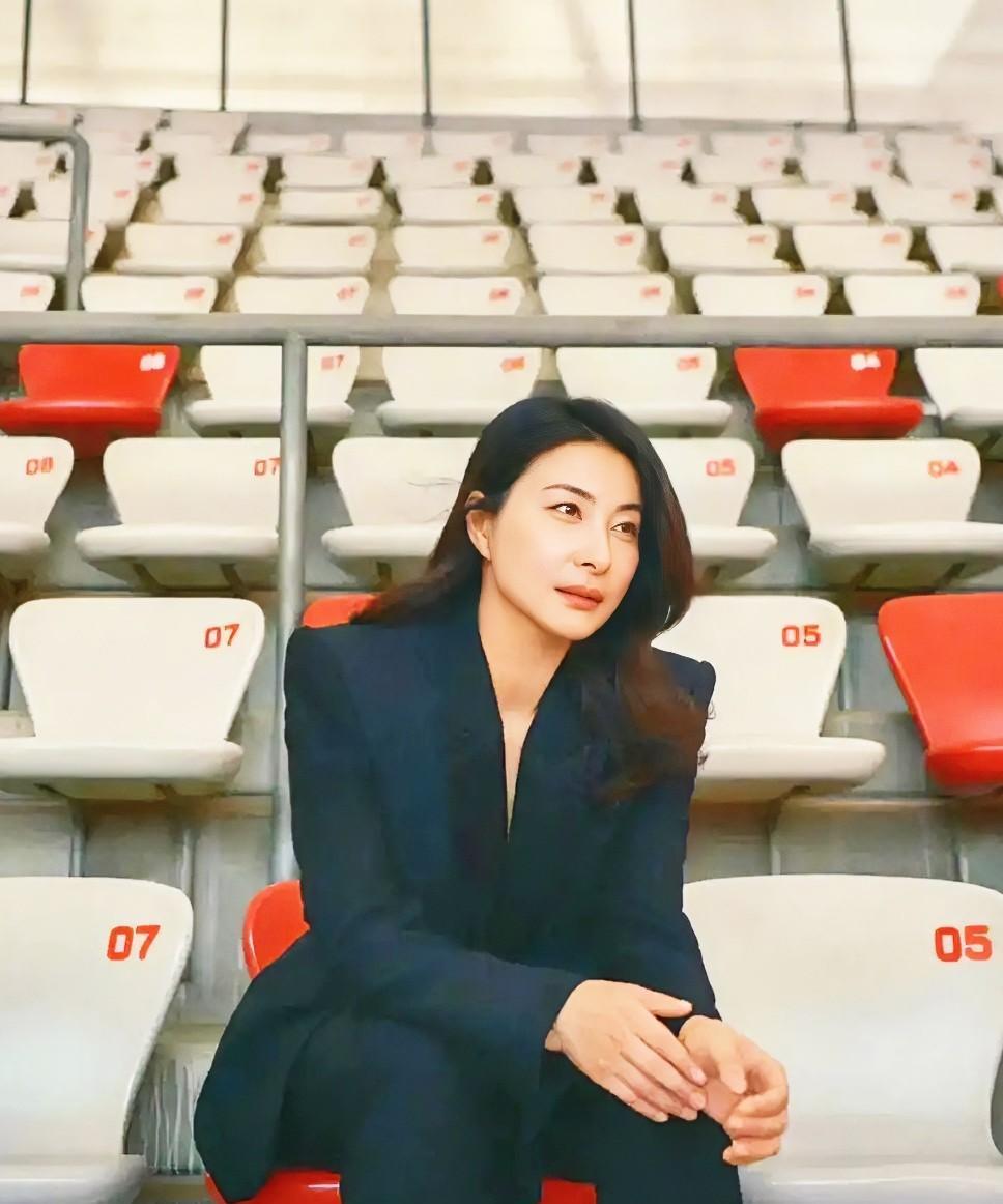 你知道什么样的女人，最容易让男人不尊重吗？不是相貌平平的，也不是家庭条件差的，
