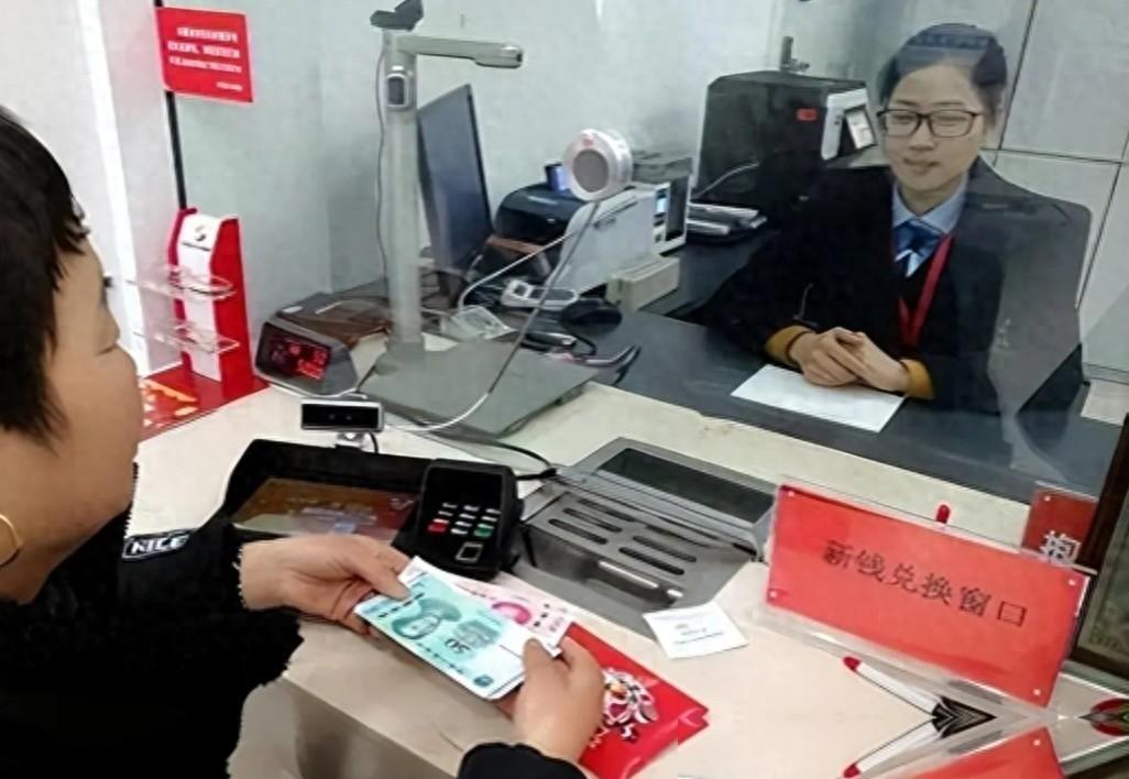 中国存款大势已定？若一切正常，明后年，居民储蓄或要变天了！看到一组数据，心里