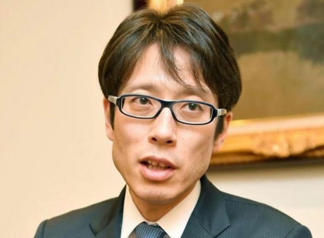 倒反天罡！12月13日，日本明治天皇的玄孙，右翼保守主义代表人物竹田恒泰发文：“