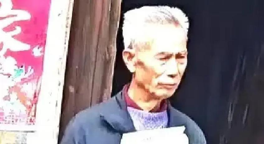 1966年，江西一个叫汪康夫的24岁年轻老师，因为“强奸猥亵女学生”被判了十年。可出狱后的第一件事，