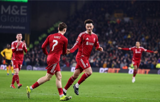 利物浦3-1狼队，面对轮换狼队确实没啥好吹的，但利物浦需要这样的比赛去磨合和调整