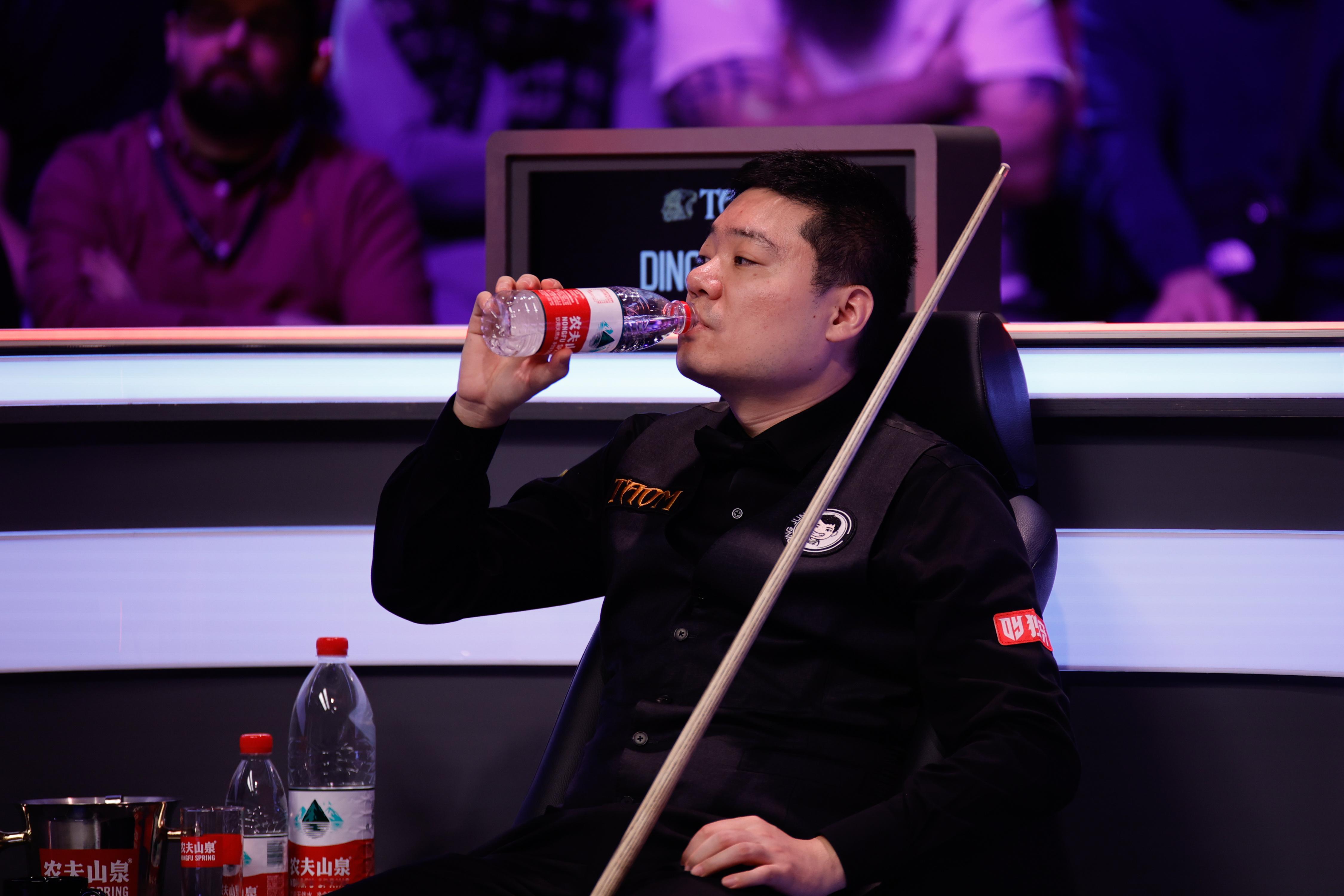 丁俊晖2比6特鲁姆普看了前两轮，有谁今天赛前会觉得丁今天有戏？偶尔会高能，但是