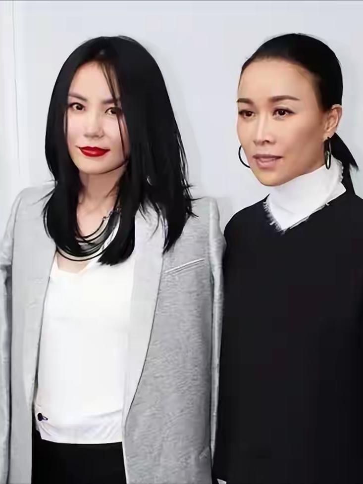 谷建芬说：我发现那（指那英）孩子话多，说话不贴谱，谁的事她都管。所以，我说长个好