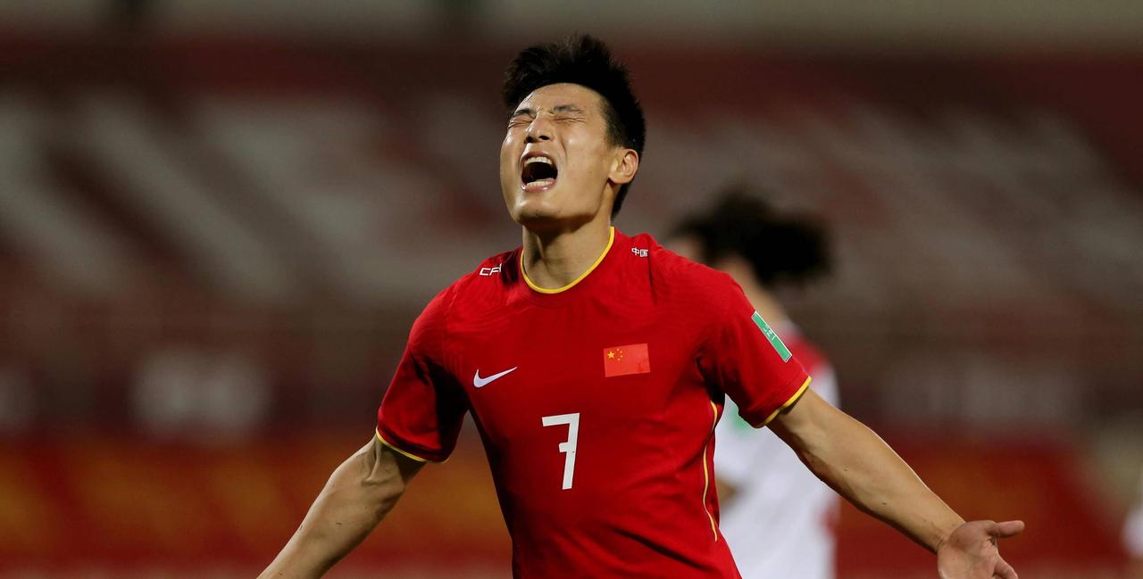 王者归来，十分钟内梅开二度。中超第二轮，上海海港VS青岛西海岸，第69分钟，武