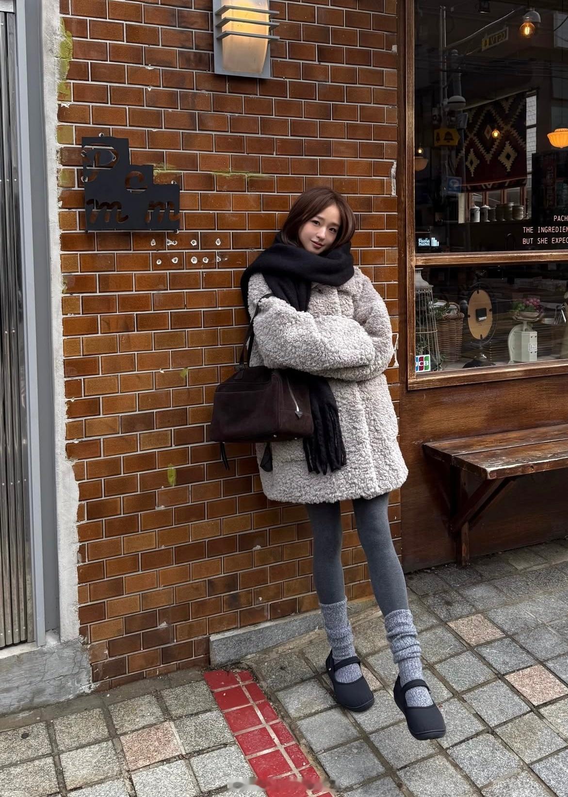 穿搭分享连续更新第2732天韩国时尚女生日常搭配韩系穿搭超能新星汇新星v计划开