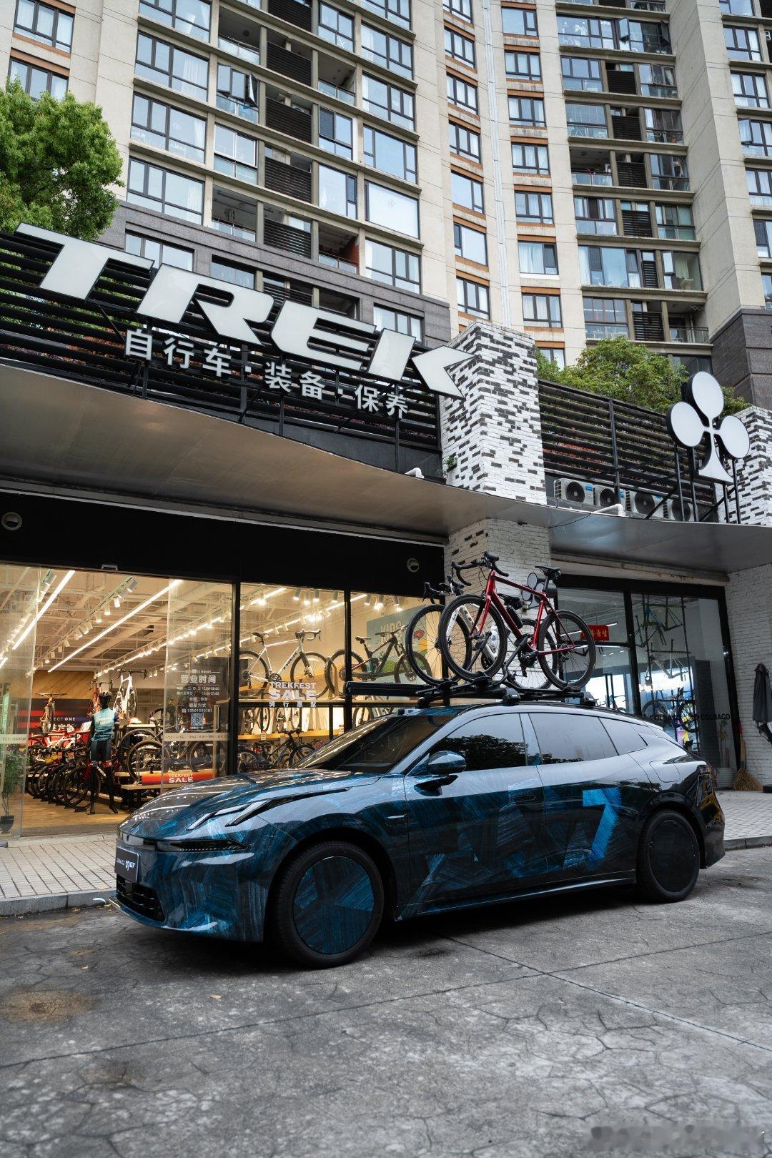 不能搭载各种户外配件的旅行车，不是好的旅行车。前方消息，领克07GT正在上海，