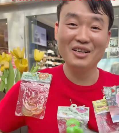“看哭了！”男子割一半肝脏救妻子，术后妻子却只活了10个月，还留下大量债务！不料