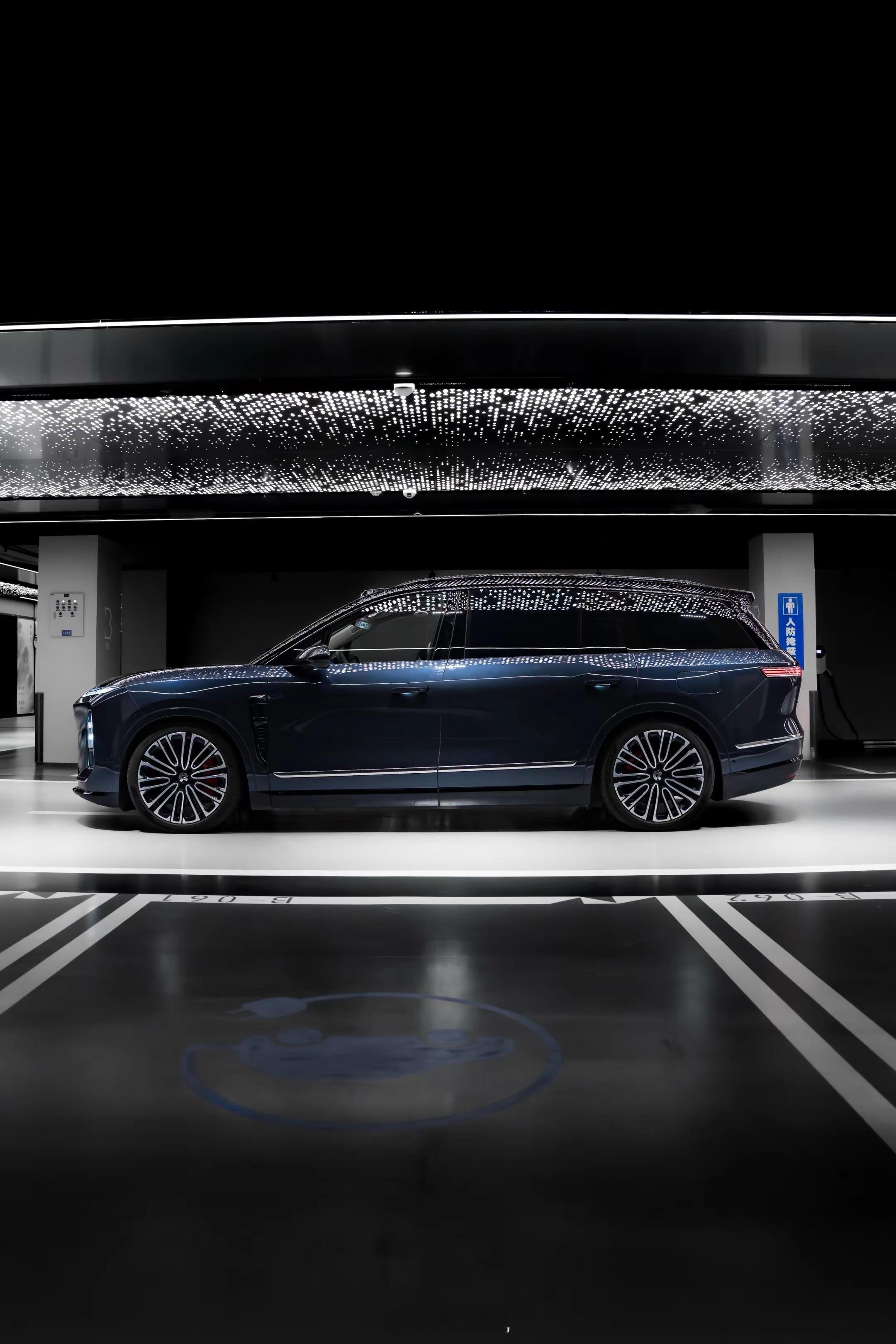 这是诱惑我花钱啊确实太漂亮了蔚来es8蔚来新能源汽车﻿