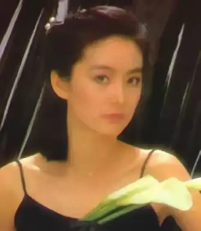 林青霞在节目中直言一生只爱过秦汉，把这段十几年的感情说得特别深。她坦白自己是真