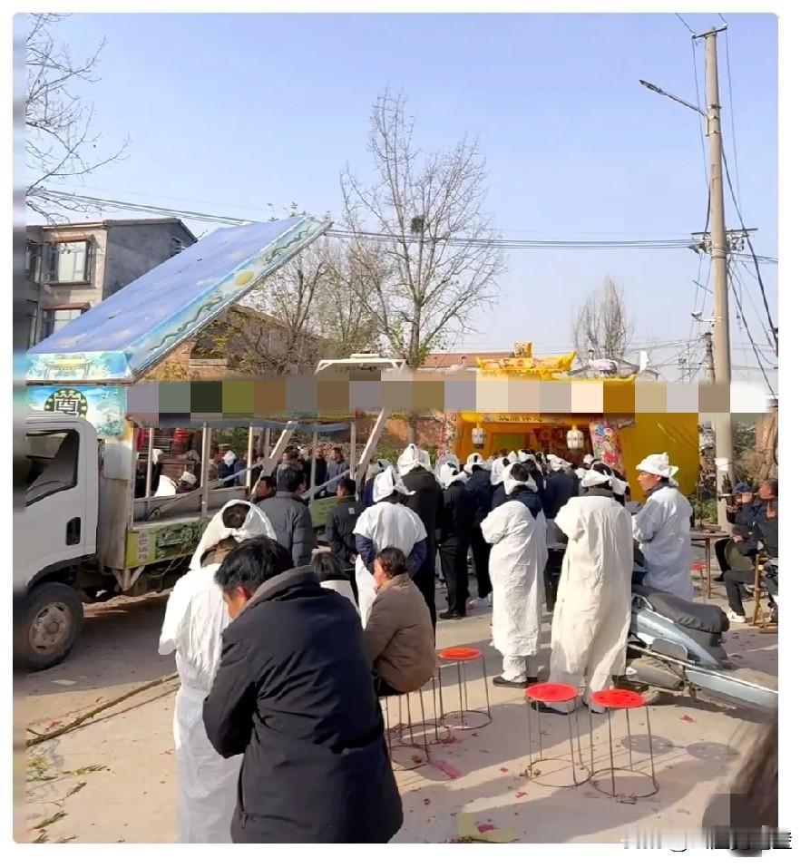 以后这“死不起”的帽子恐怕真要摘掉了！刚看到新规，说是2026年3月30号起，殡