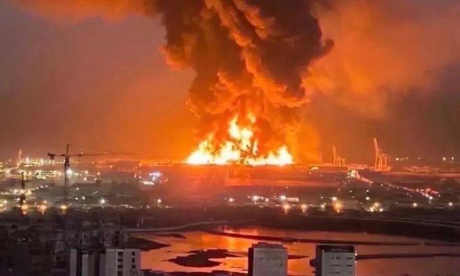 伊朗空军出‬手了。当地‬时间3月1日，伊朗伊斯兰共和国军队发布‬声明，伊朗空