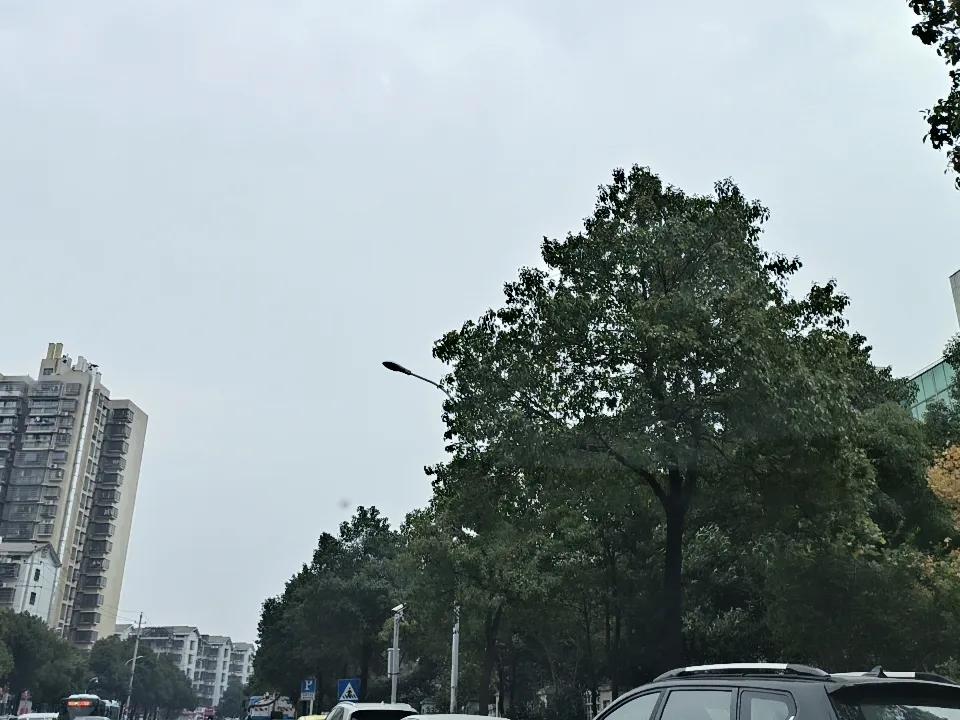 长沙未来一周晴雨相间气温起伏需做好防护长沙未来一周晴雨相间，气温有明显起