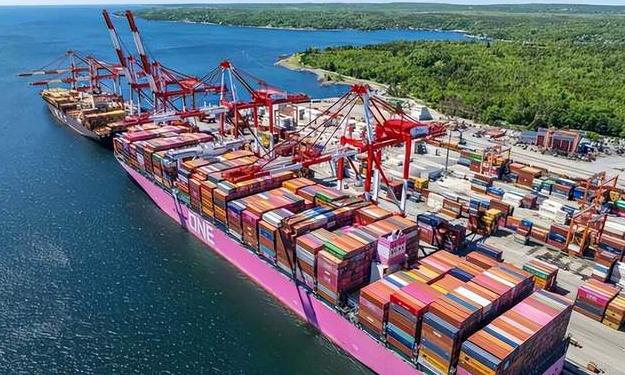 搬起石头砸自己的脚！巴拿马违约强收中企港口，终因自身软肋被迫低头一场单方面违