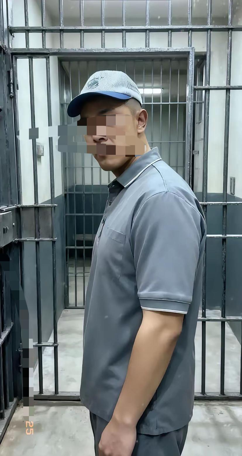 金毛他爸能够独善其身，绝对不是一般的人，肯定是经历过大事情的人，有定力而且有勇有