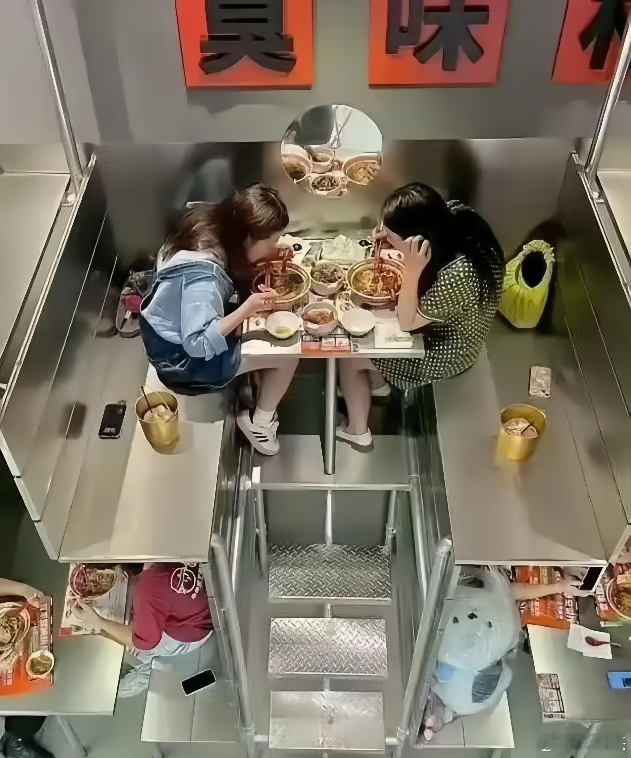 这样的餐厅店你会去吃吗？​​​
