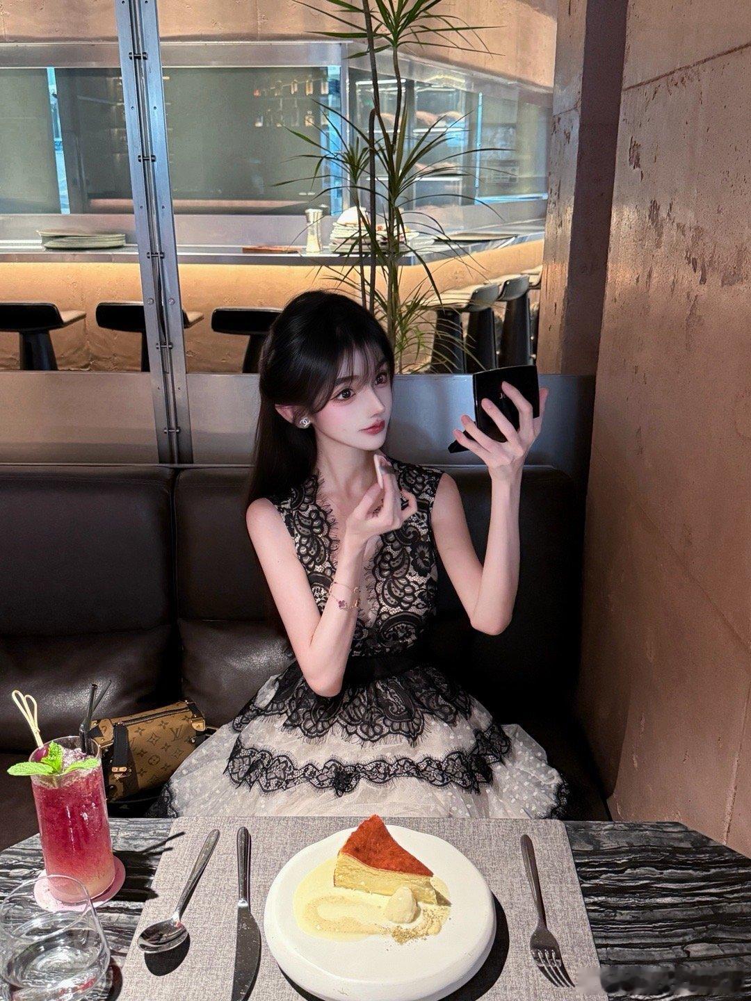 等你读懂我的鱿鱼我已经被做成铁板烧了​​​