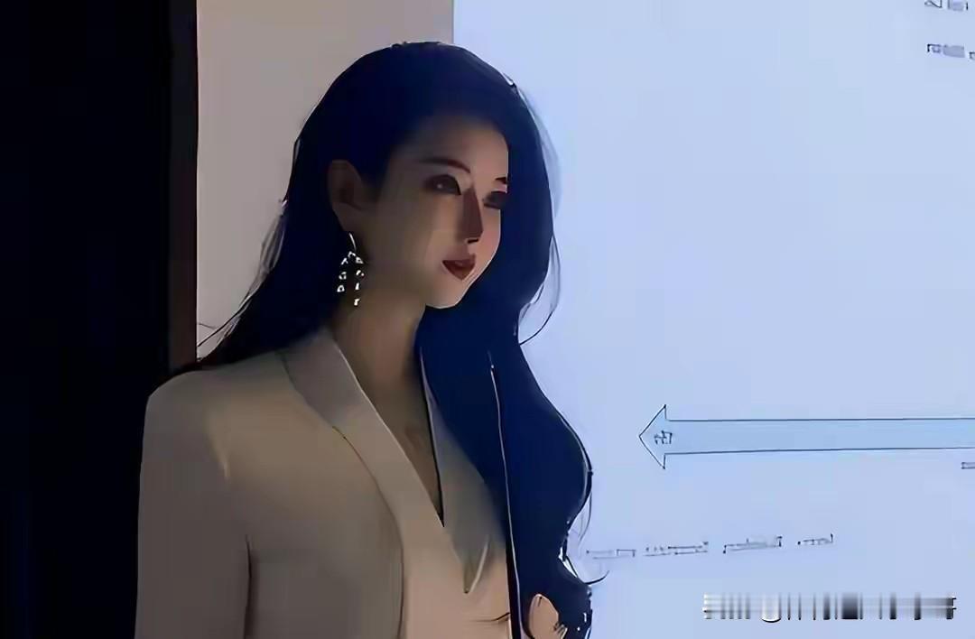 因为当时读研的时候自己比较低调,也喜欢哭穷,就经常说自己家里穷,所以当时我所有的