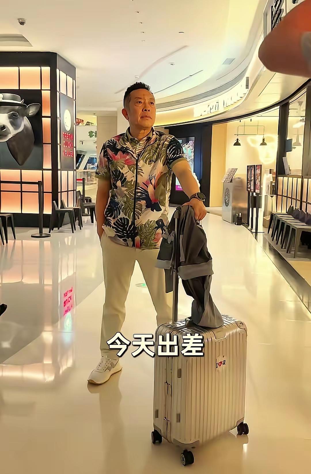 贾国龙预言成真，被罗永浩吐槽菜品后，就满面愁容的说：“生意不做也要干老罗”他是个