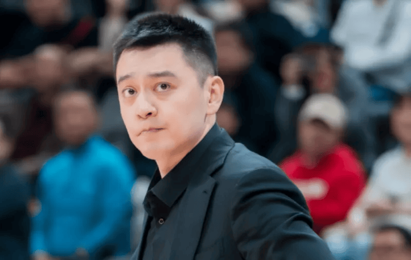 杨鸣: 现在这个形势下教练并不好干, 希望大家能照顾好自己