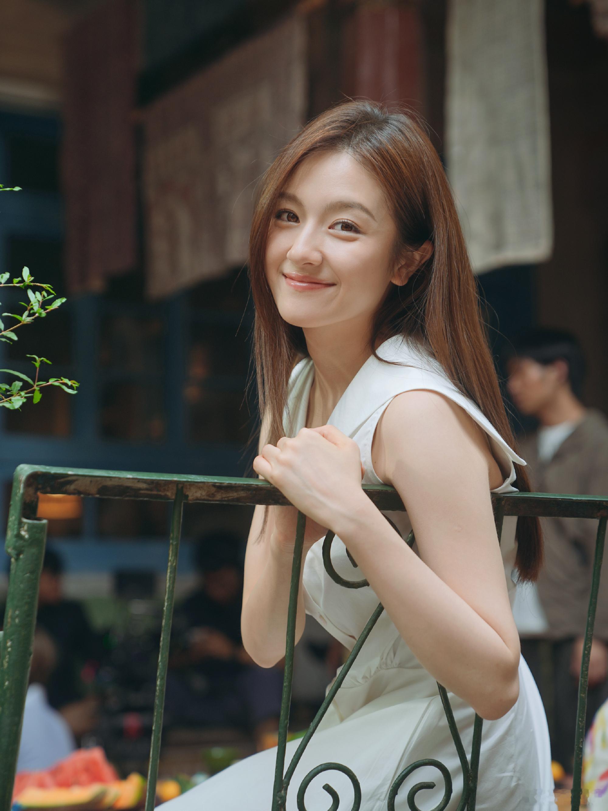 李兰迪说不会追求骨感坦言没有身材焦虑，不追求骨感，健康就好。妹宝说的对！健康就好