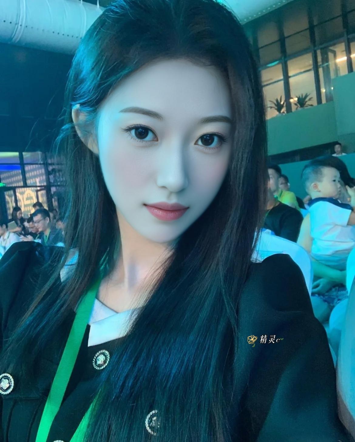 「好好生活，慢慢相遇」新的一天，不慌不忙，按时长大。早安，世界和你💛