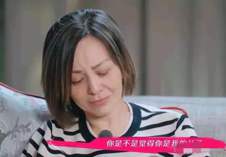 王琳，太痛心了！55岁的资深女演员王琳，近日在综艺《姐姐当家》中自曝家丑，说曾