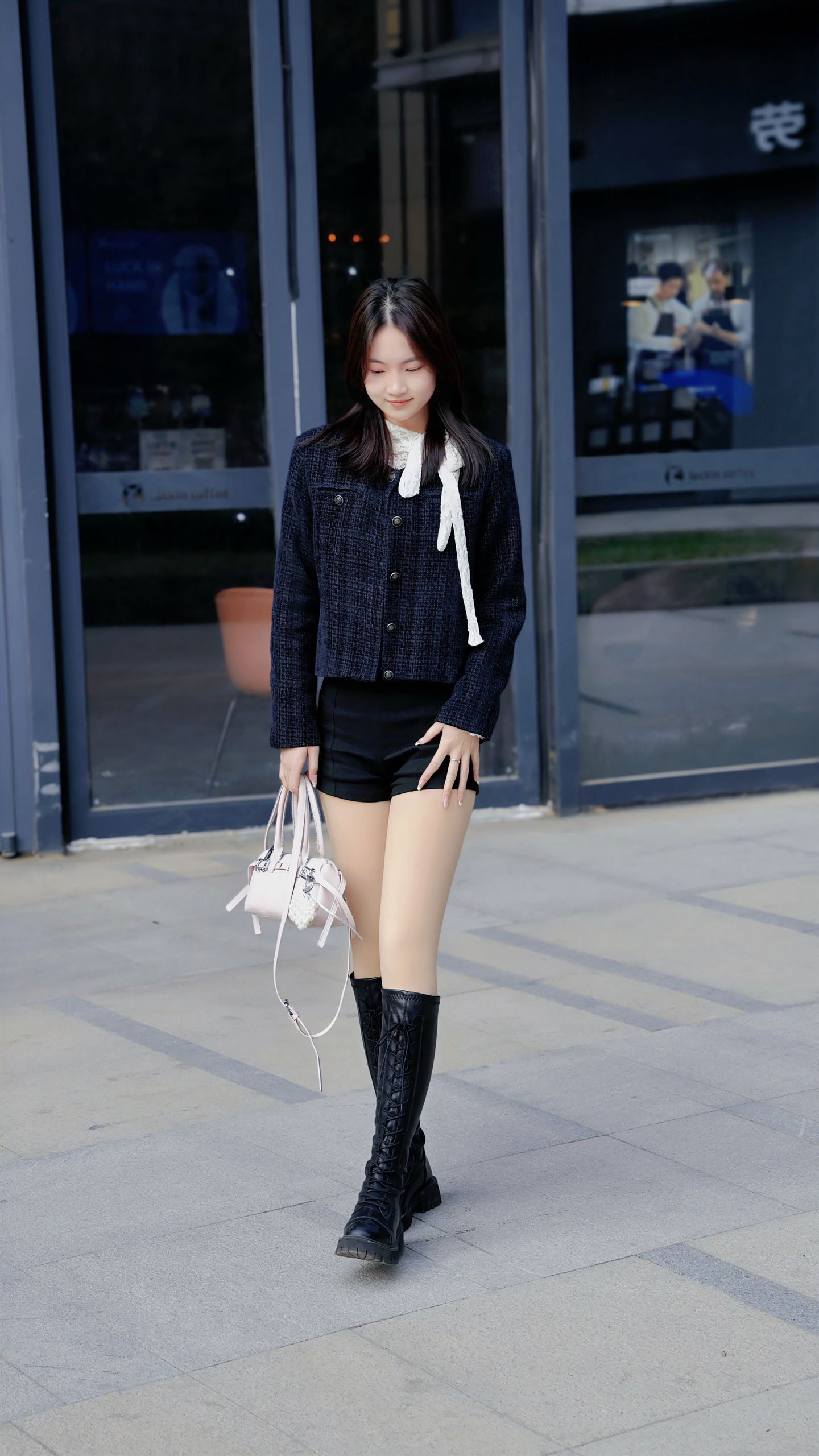 原来取悦自己是这样的穿好看的衣服，拍美美的照片每日穿搭时尚穿搭