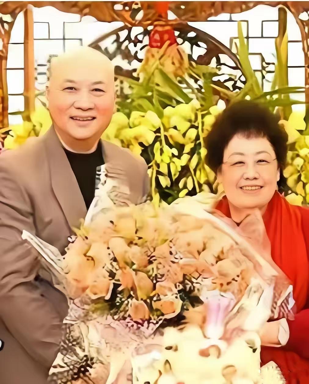 陈丽华的家庭背景陈丽华，1941年出生，85岁，满族正黄旗，叶赫那拉氏的第八