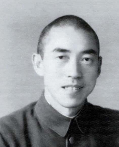 1949年5月27日，上海解放，当天，负责接管上海财经系统的山东干部队伍，走进了