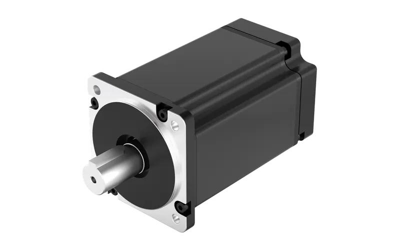 亦庄机器人马拉松，荣耀的“闪电机器人”极大打破人类半马记录，宇树机器人峰值达到1