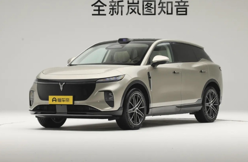 岚图新款岚图知音正式亮相了！提供鲲鹏版和乾崑版两种版本车型，差异在于乾崑版配备华